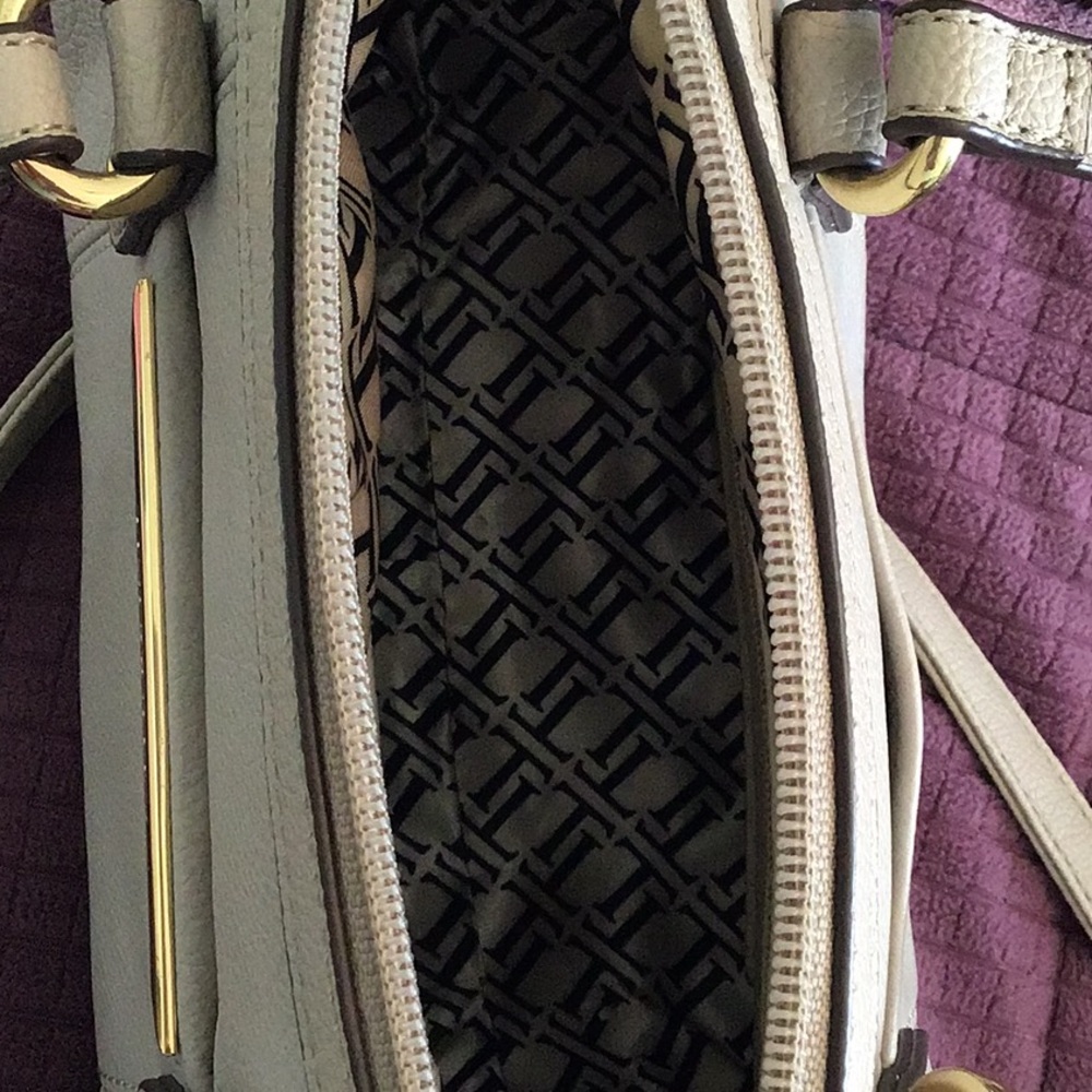 Tignanello Leather Crossbody - Picture 4 of 14